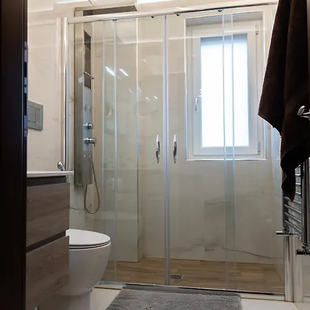 Ferienhaus Modern Home! 2 Min Walk To Beach! Sleeps 6! Campora San Giovanni