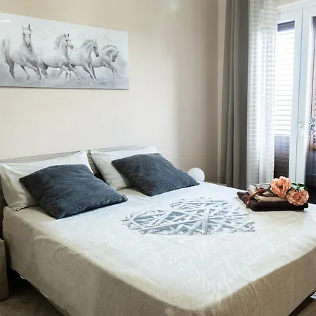 Prázdninový dům Modern Home! 2 Min Walk To Beach! Sleeps 6! *