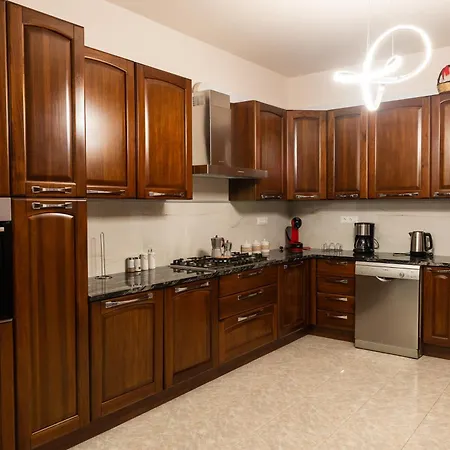 Modern Home! 2 Min Walk To Beach! Sleeps 6! Prázdninový dům Campora San Giovanni