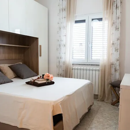 Prázdninový dům Modern Home! 2 Min Walk To Beach! Sleeps 6! *